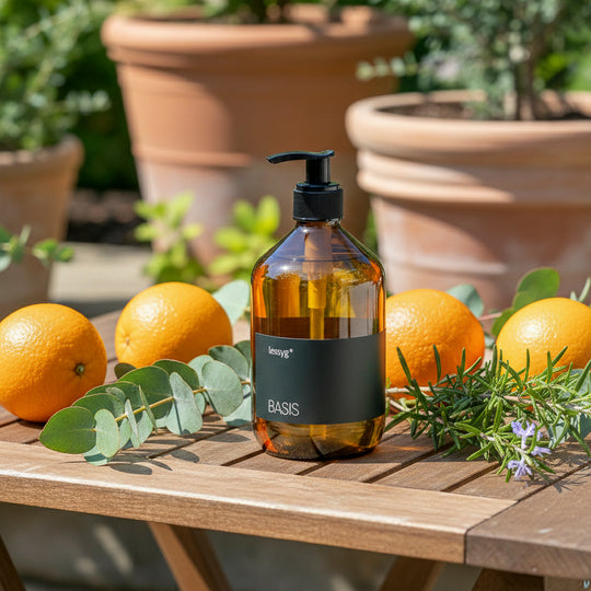 Natürlicher Universalreiniger mit 100% natürlichen Inhaltsstoffen, Biologisch abbaubar und extrem ergiebig für bis zu 100L Reiniger 