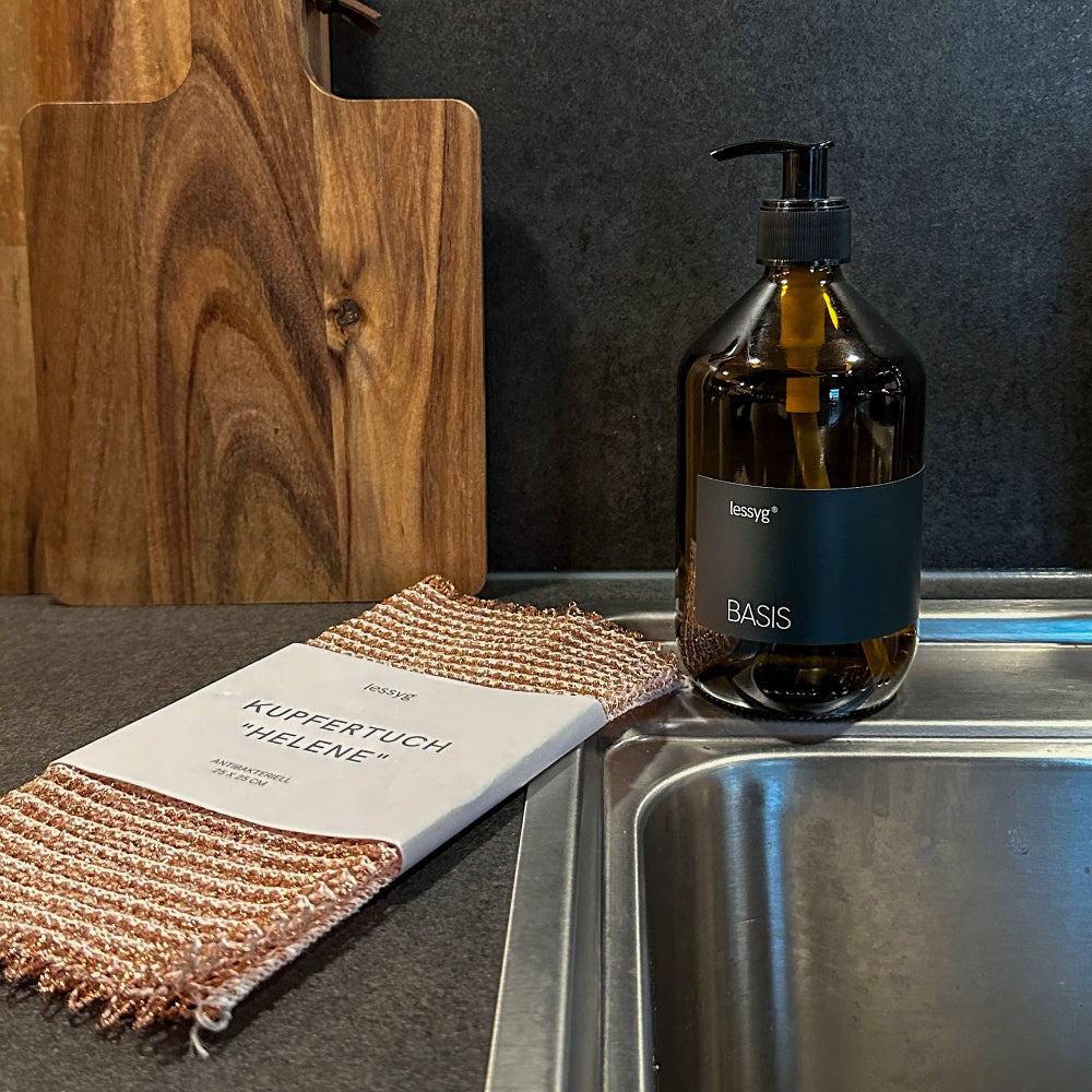 Basis Flasche an Waschbecken 