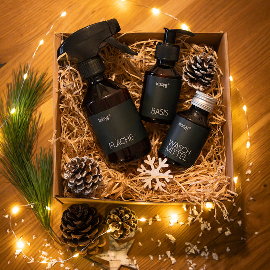 Geschenkbox lessyg Camping Set Reisewaschmittel nachhaltig Outdoor Reisen